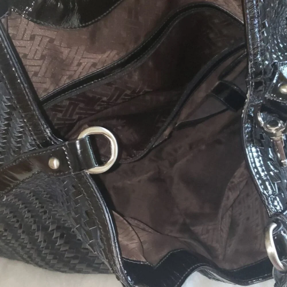 COLE HAAN Triangle Black Patent Suede Leather Basket Weave Shoulder‎ Satchel Bag